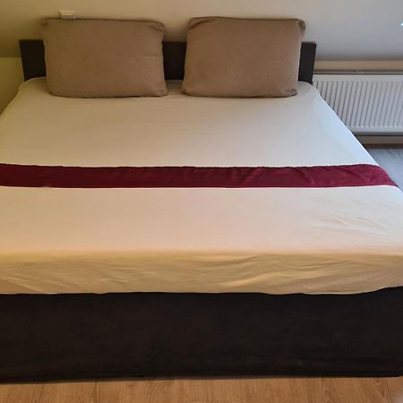 Helles Apartment In Berlin-Mariendorf Екстер'єр фото