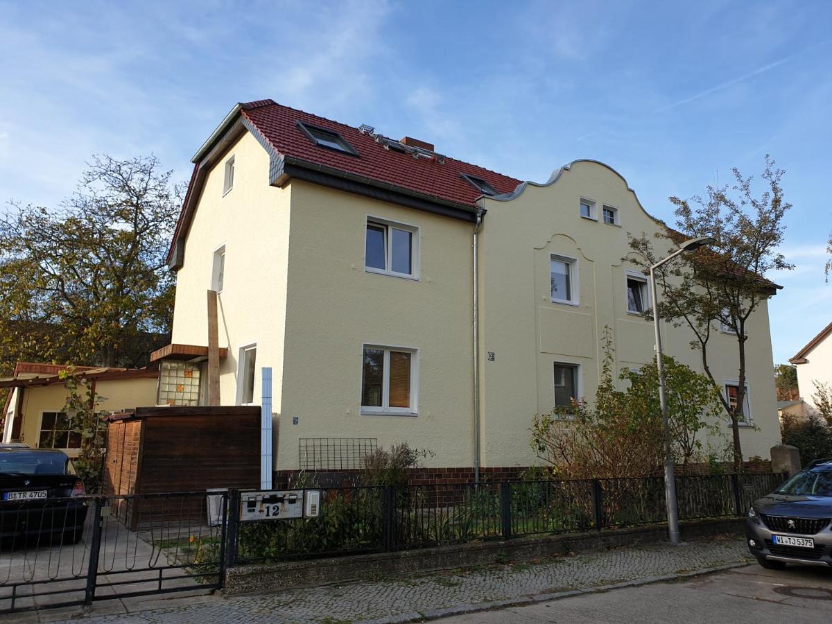 Helles Apartment In Berlin-Mariendorf Екстер'єр фото